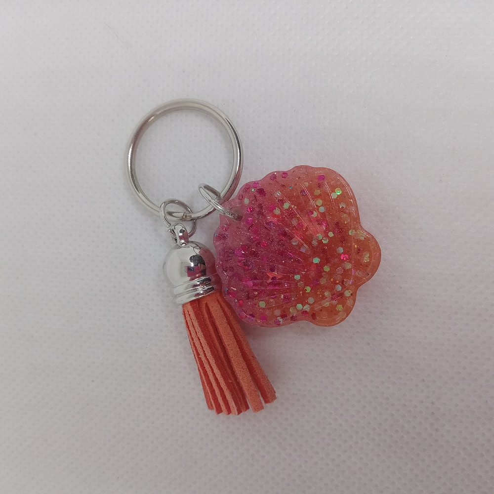 Glitter Shell Keychain with Tassel
